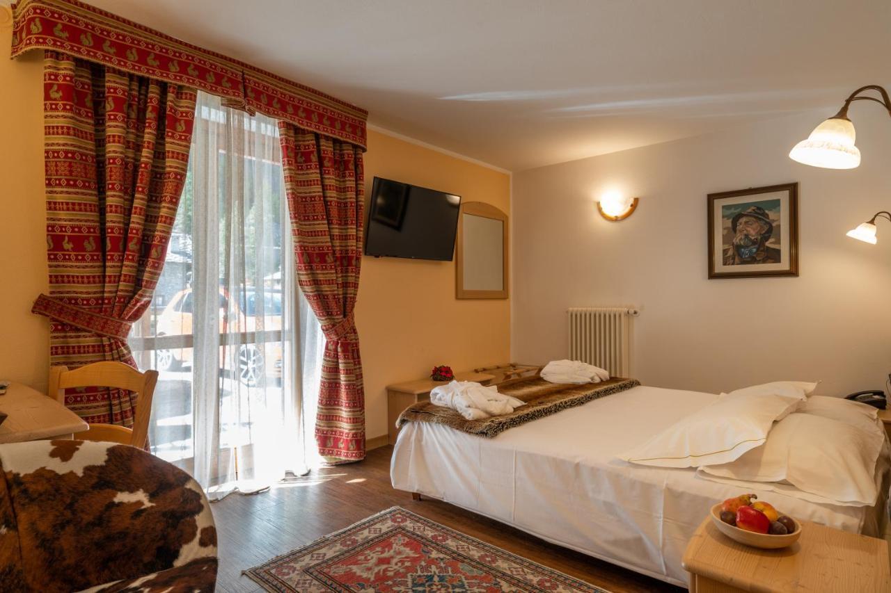 Lo Scoiattolo Hotel Gressoney-la-Trinité Extérieur photo