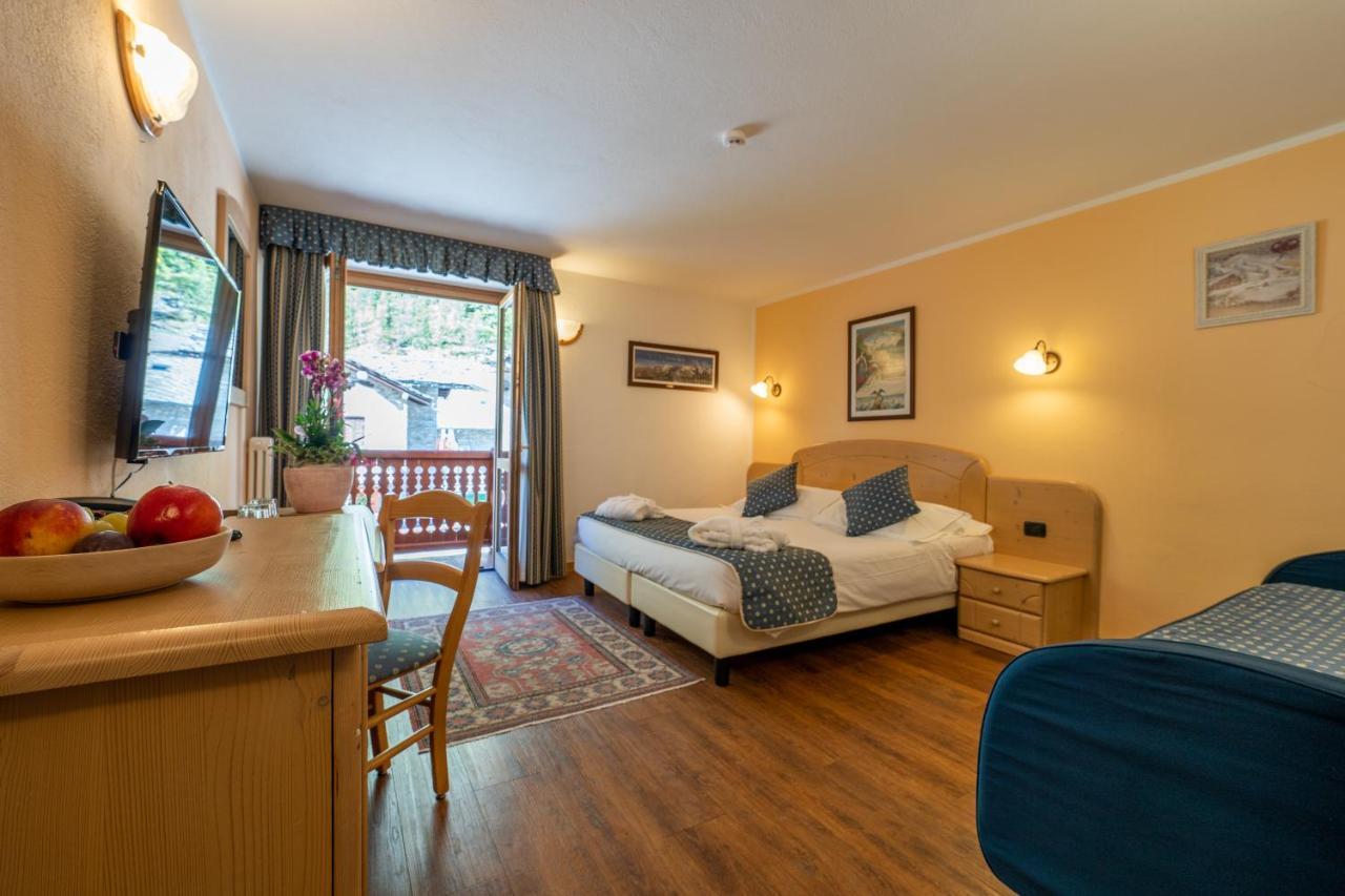 Lo Scoiattolo Hotel Gressoney-la-Trinité Extérieur photo