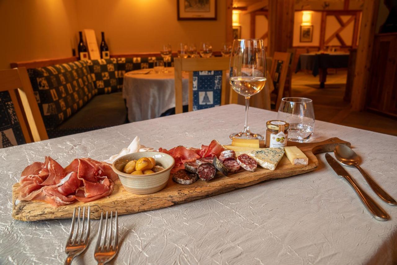 Lo Scoiattolo Hotel Gressoney-la-Trinité Extérieur photo