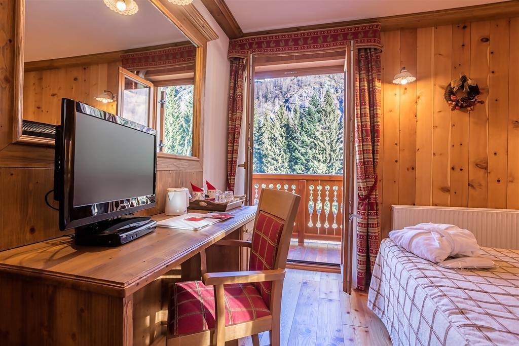 Lo Scoiattolo Hotel Gressoney-la-Trinité Extérieur photo