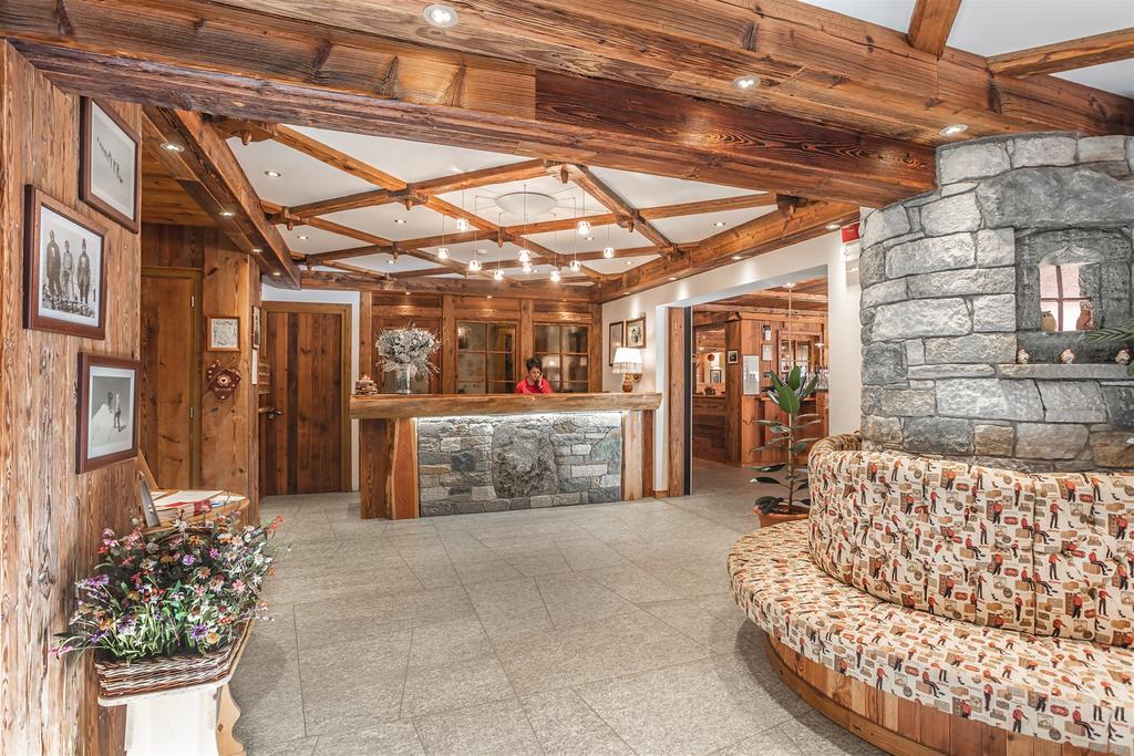Lo Scoiattolo Hotel Gressoney-la-Trinité Extérieur photo