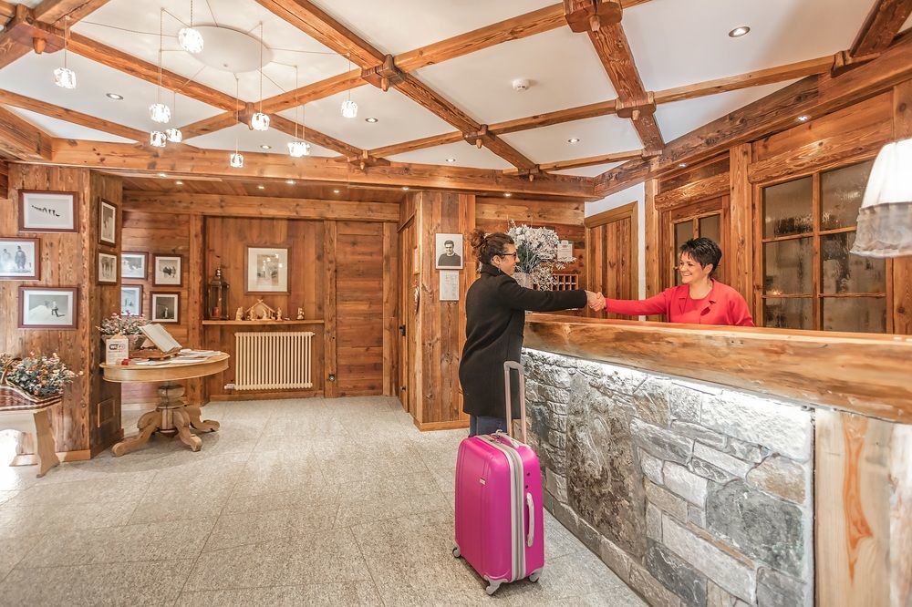 Lo Scoiattolo Hotel Gressoney-la-Trinité Extérieur photo
